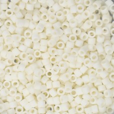 DBM0352 Cream Opaque Matte Glazed Luster, Size 10/0 - Approx. 5.2g, Colour 352